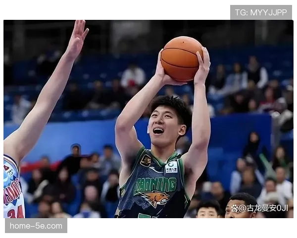 辽宁张陈治锋高效18分：年轻球员融入对球队进攻节奏的影响